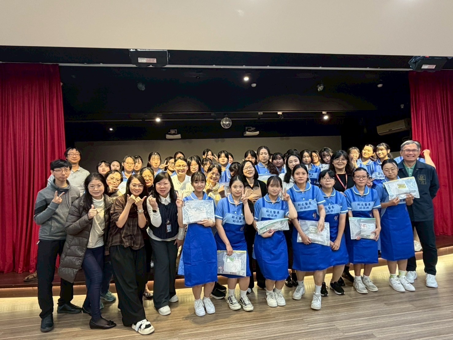 新生醫專幼保科於今日舉辦「實習前專業倫理宣誓」活動。圖：新生醫專提供