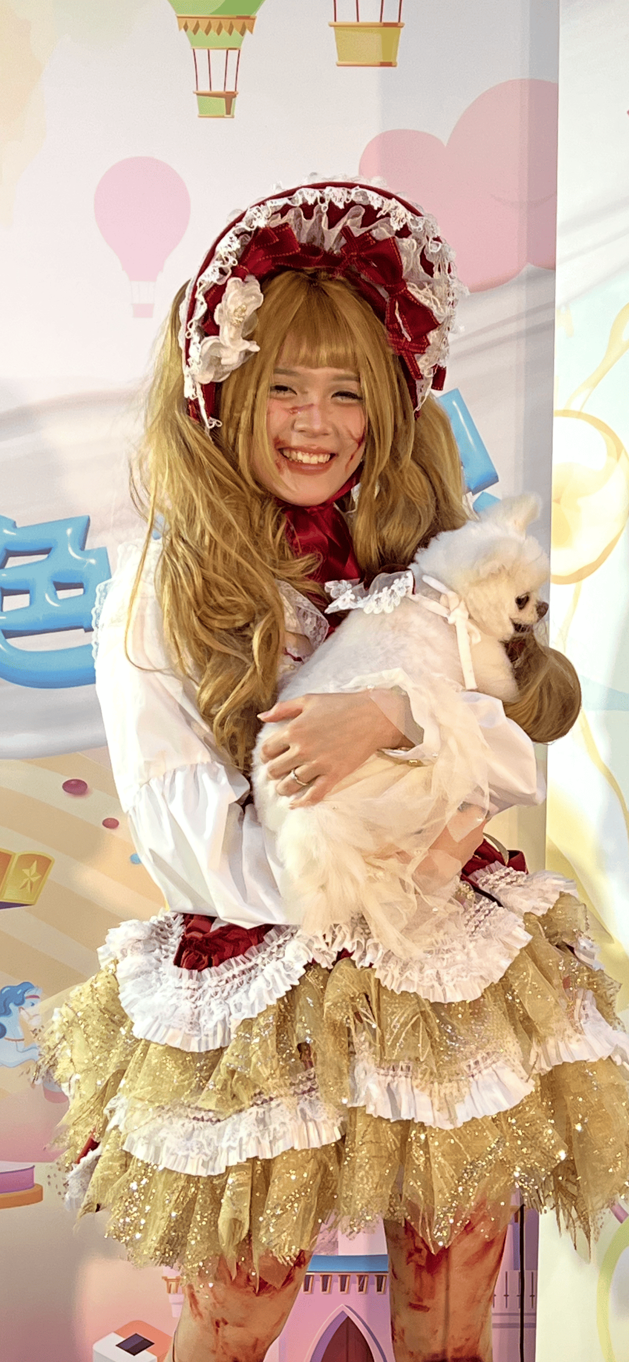 美容科學生親手為自家寵物打造專屬舞台造型。圖：新生醫專提供